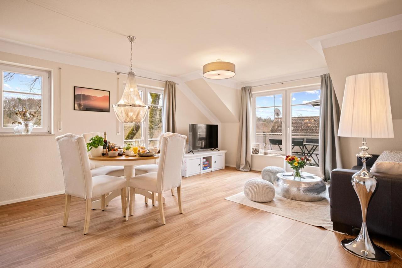 Wohlfuehl-Apartment Irisbluete Mit Privatstrand FDH Esterno foto