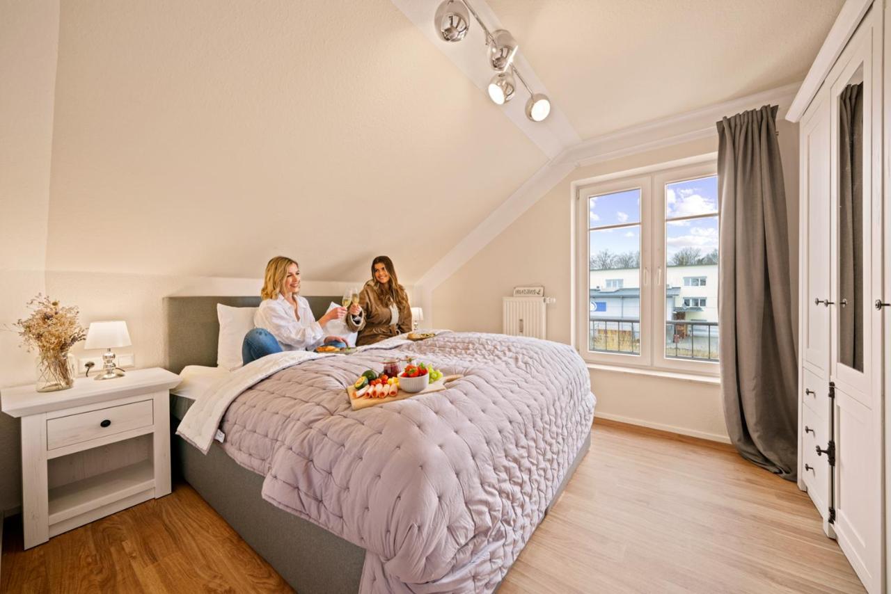 Wohlfuehl-Apartment Irisbluete Mit Privatstrand FDH Esterno foto